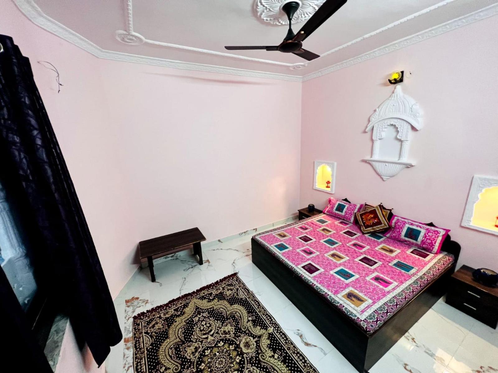 The Palace View Homestay & Restaurant บุนดิ ภายนอก รูปภาพ