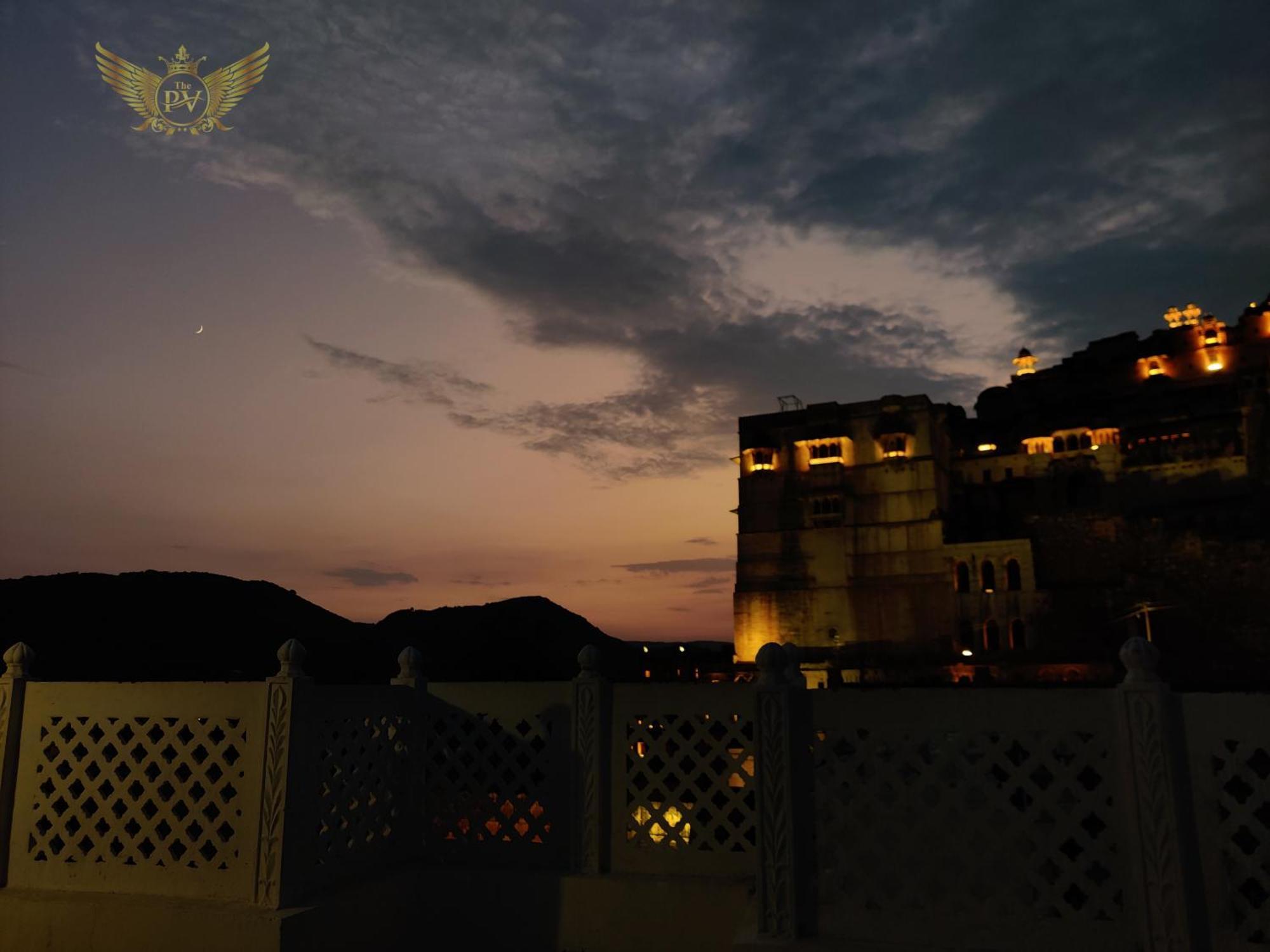 The Palace View Homestay & Restaurant บุนดิ ภายนอก รูปภาพ